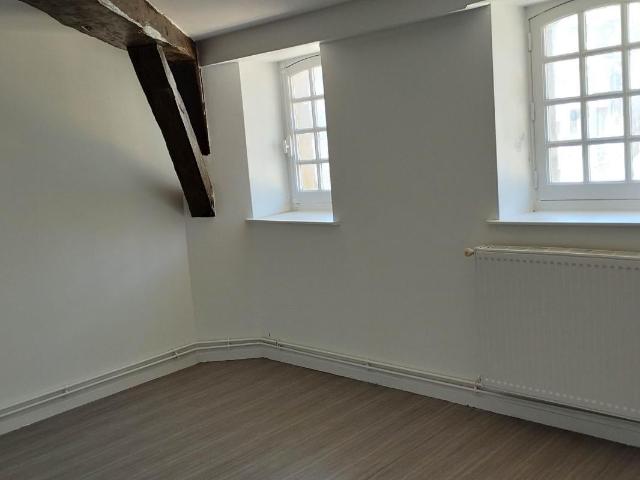Location Appartement Rue Sainte Barbe, Sedan