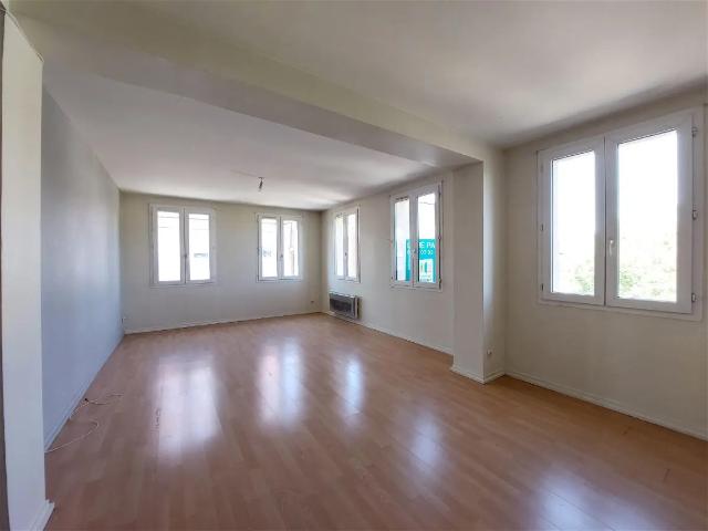 Location Appartement Rue Sainte Cécile, Elbeuf
