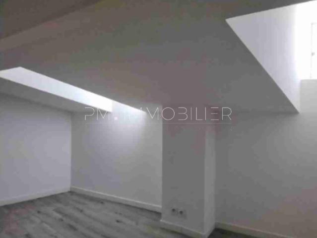 Location Appartement Rue Sainte Cécile, Marseille