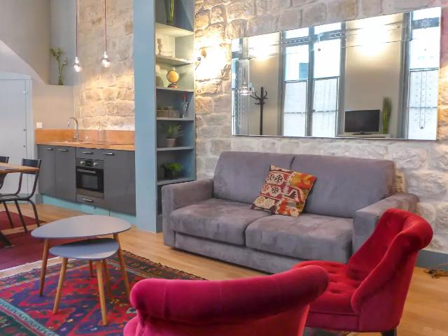 Location Appartement Rue Sainte Croix de la Bretonnerie, Paris