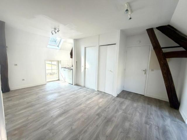 Location Appartement Rue Sainte Yphraise, Crépy en Valois