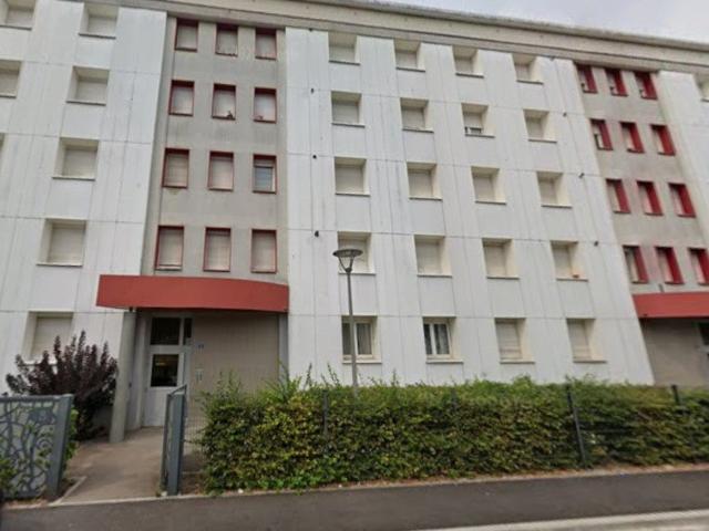 Location Appartement Rue Salomon Rachi, Troyes