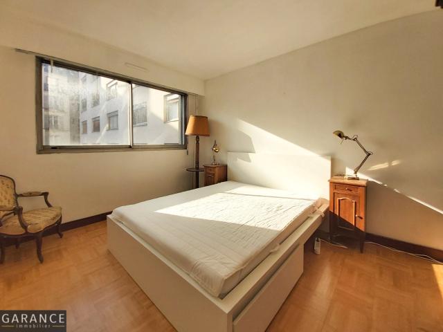 Location Appartement Rue Sarrette, Paris