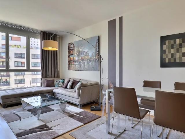 Location Appartement Rue Scheffer, Paris