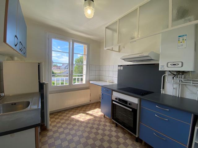 Location Appartement Rue Segrais, Caen