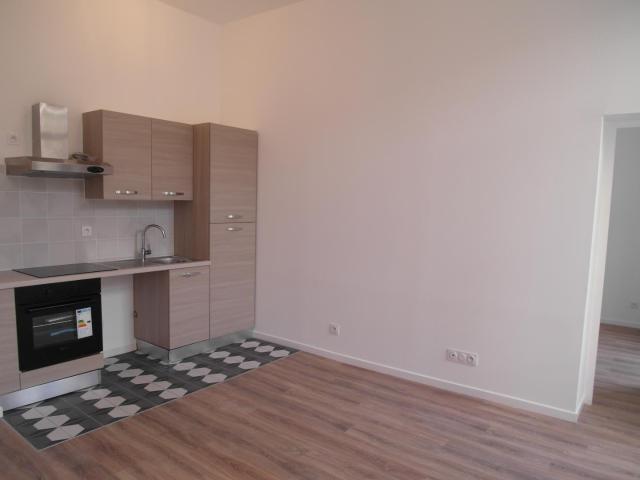 Location Appartement Rue Sénac de Meilhan, Marseille