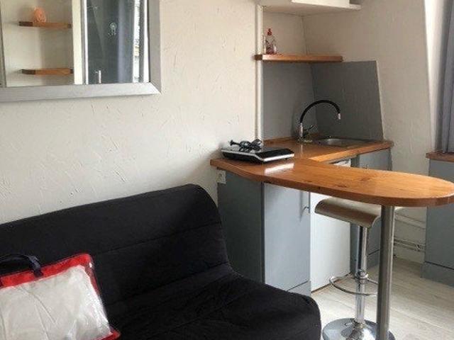 Location Appartement Rue Simart, Paris