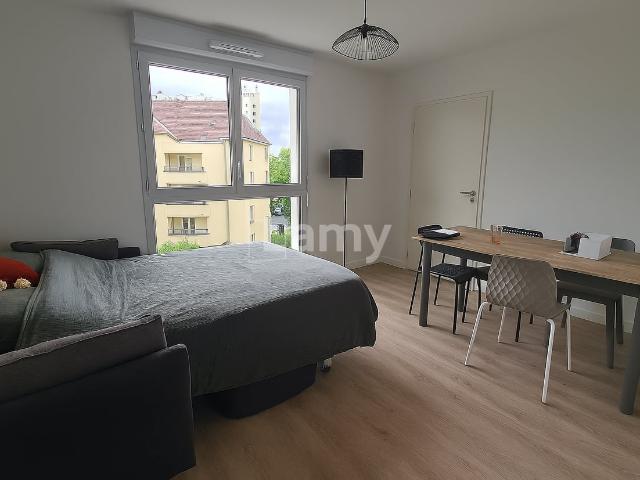 Location Appartement Rue Simone Iff, Nantes