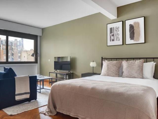 Location Appartement Rue Singer, Paris
