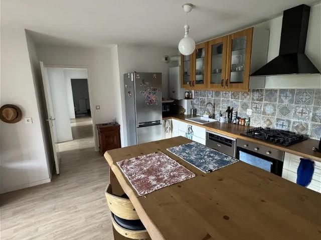 Location Appartement Rue Suzanne Testaud, Cenon