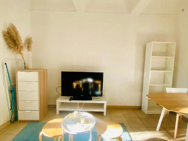 Location Appartement Rue Suffren, Aix en Provence