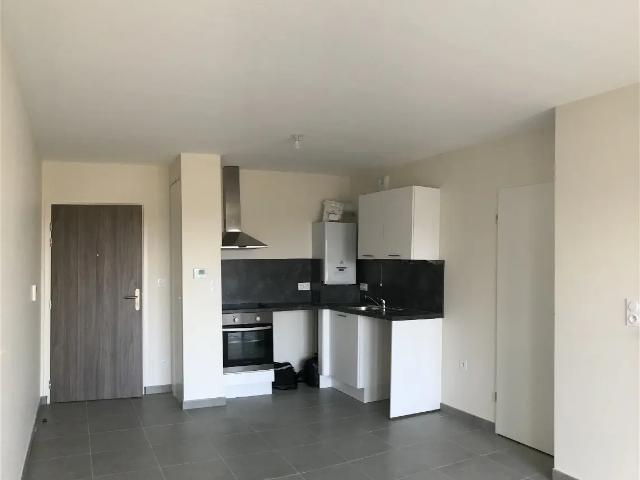 Location Appartement Rue Sylviane Bouland, Ingré