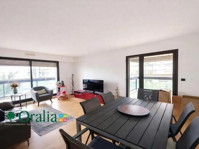 Location Appartement Rue Poujeau, Bordeaux
