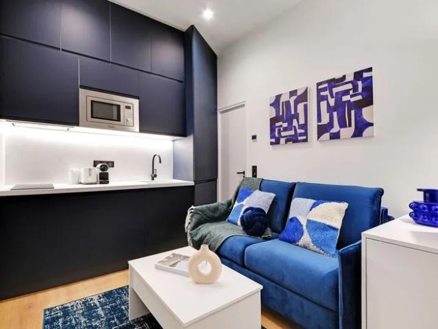 Location Appartement Rue Poussin, Paris