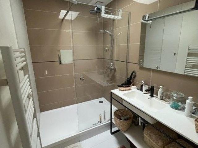 Location Appartement Rue Poyenne, Bordeaux