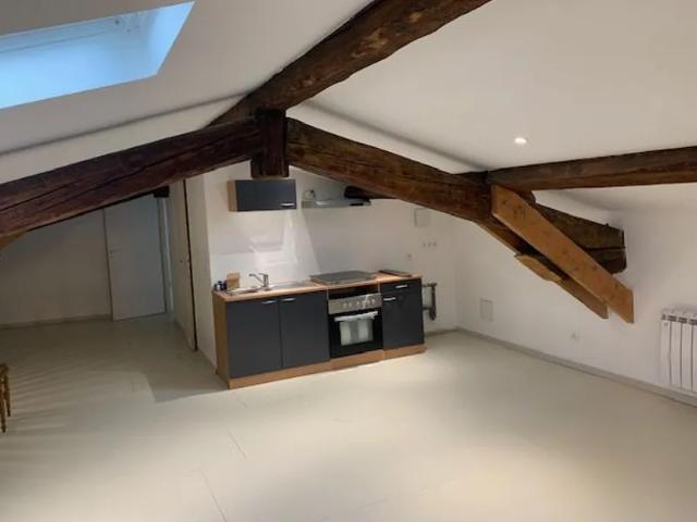 Location Appartement Rue Polydore Barbey, Mazamet