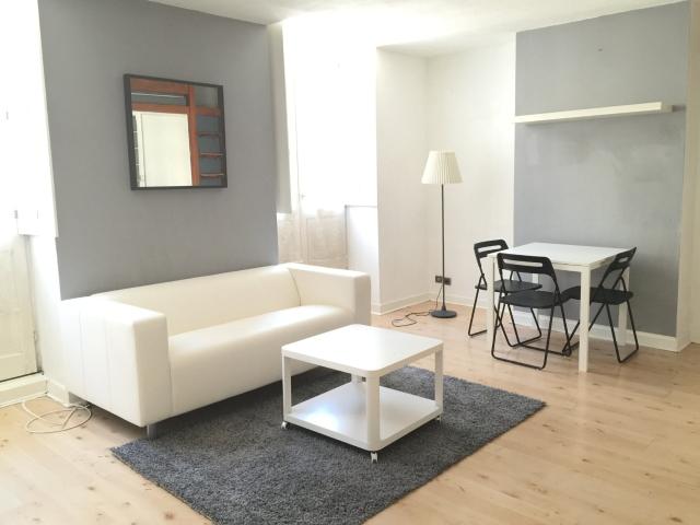 Location Appartement Rue Porte Dijeaux, Bordeaux