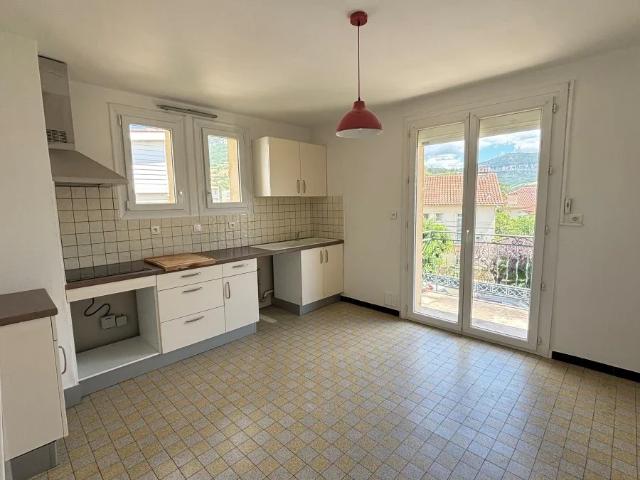 Location Appartement Rue Paul Valéry, Millau