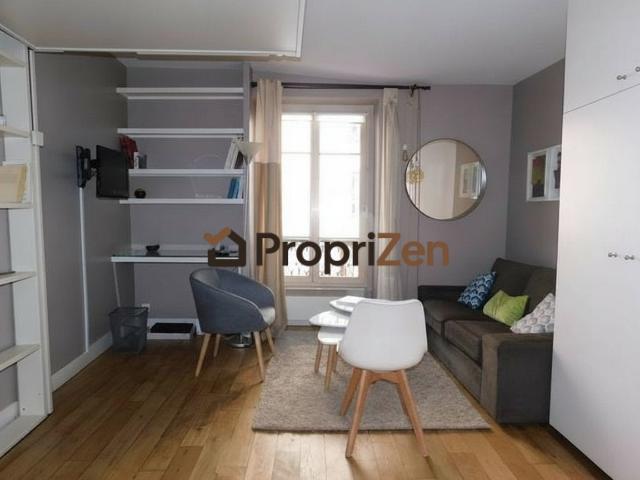 Location Appartement Rue Paul Albert, Paris