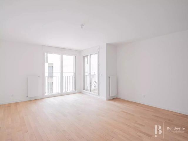 Location Appartement Rue Paul Bert, Courbevoie