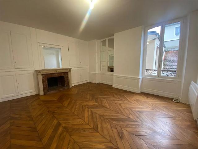 Location Appartement Rue Paul Bert, Sens