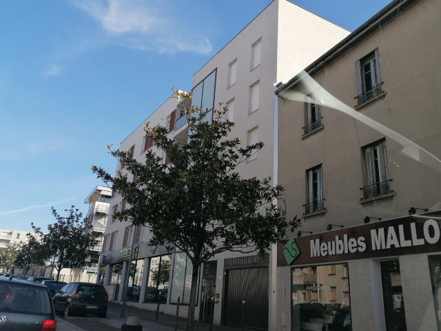 Location Appartement Rue Paul Bert, Vénissieux