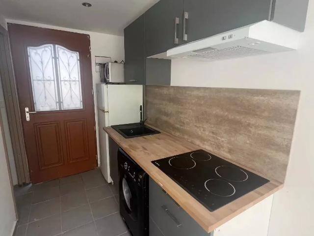 Location Appartement Rue Paul Coxe, Marseille