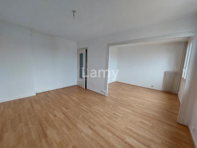 Location Appartement Rue Paul Claudel, Villefranche sur Saône