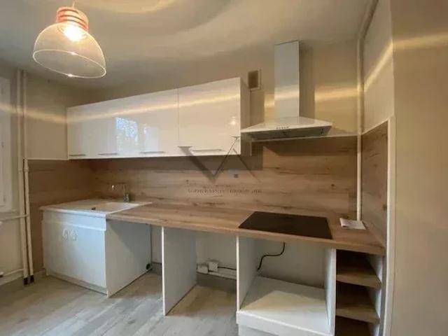Location Appartement Rue Paul Loubet, Montélimar