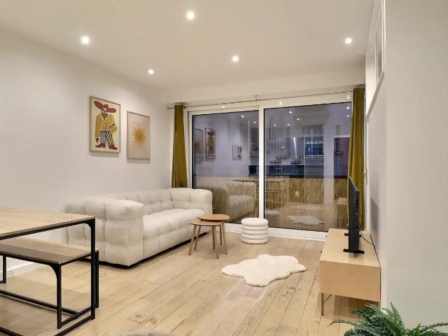 Location Appartement Rue Paul Saunière, Paris