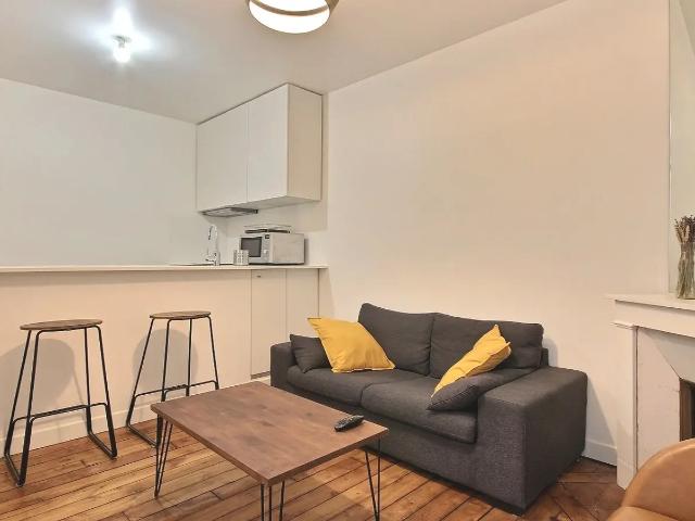 Location Appartement Rue Pache, Paris