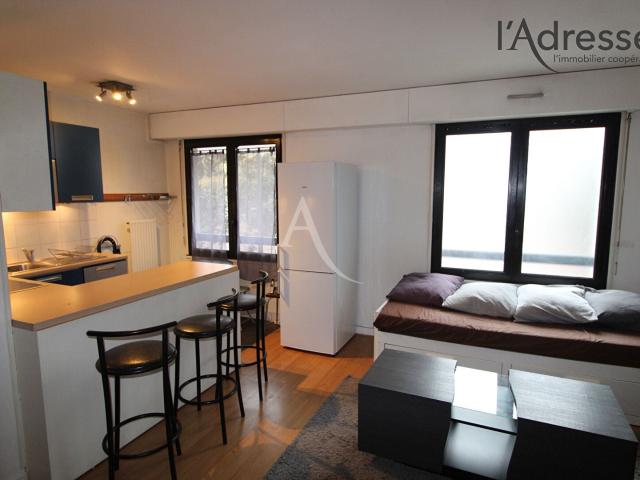 Location Appartement Quai Gallieni, Suresnes
