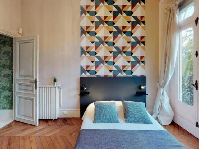 Location Appartement Rue Papillon, Paris