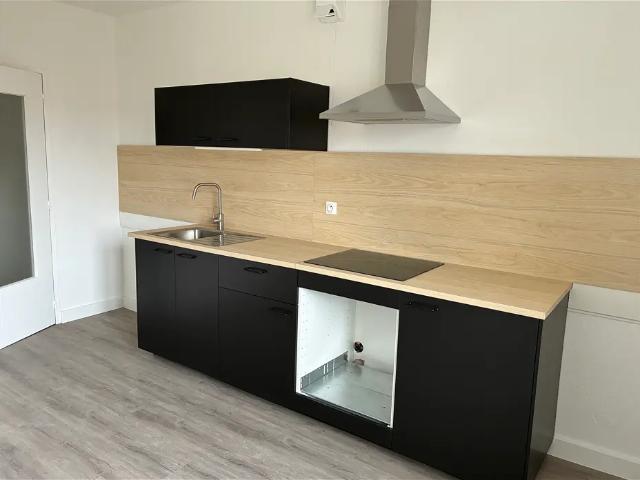 Location Appartement Rue Parmentier, Feurs