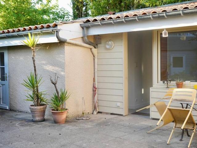 Location Appartement Rue Pasteur, Talence