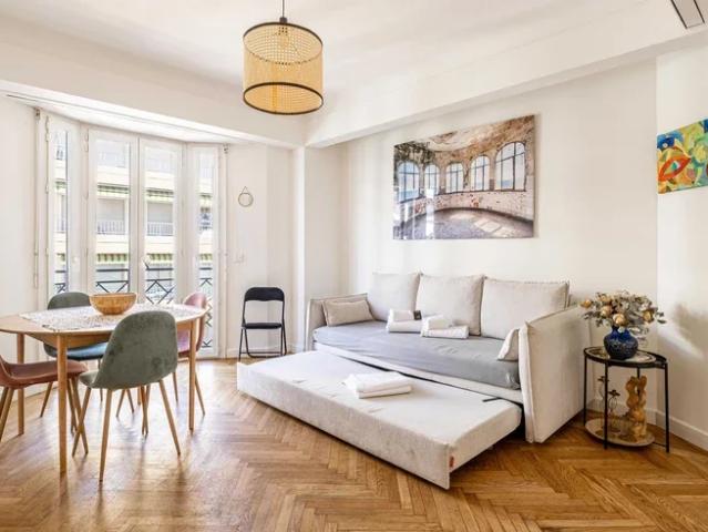 Location Appartement Rue Pasteur, Cannes