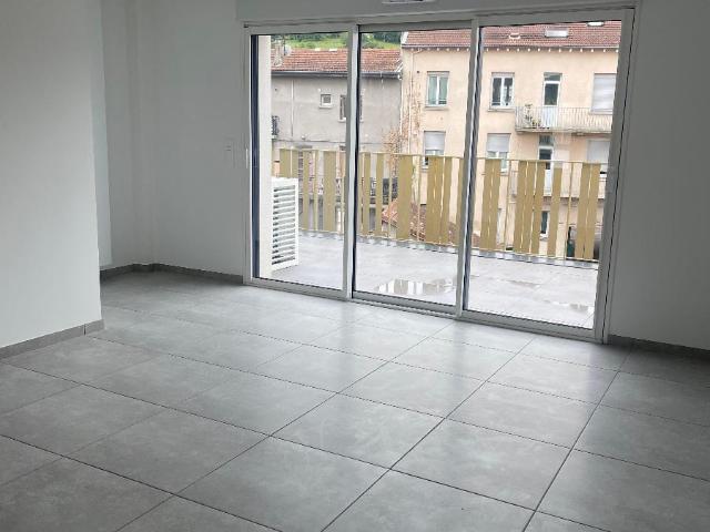 Location Appartement Rue Pasteur, Roche la Molière