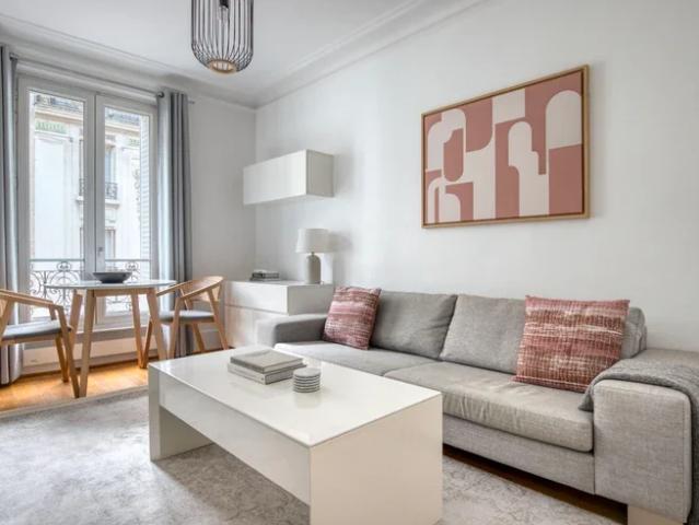 Location Appartement Rue Pétion, Paris