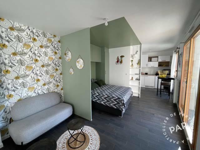 Location Appartement Rue Petit, Paris