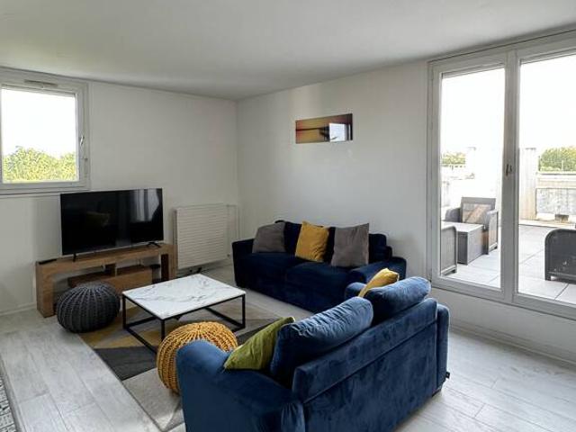 Location Appartement Rue Père André Jarlan, Évry