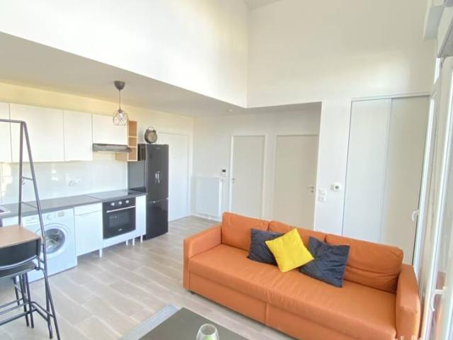 Location Appartement Rue Père André Jarlan, Évry