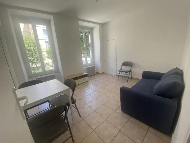 Location Appartement Rue Pérolière, Gap