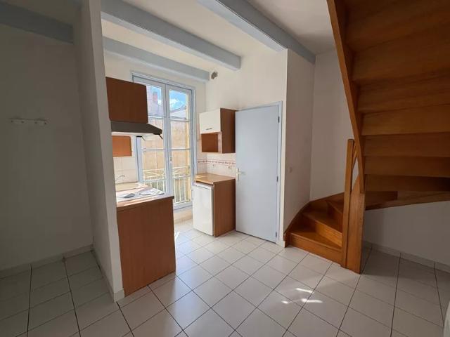 Location Appartement Rue Pernelle, La Rochelle