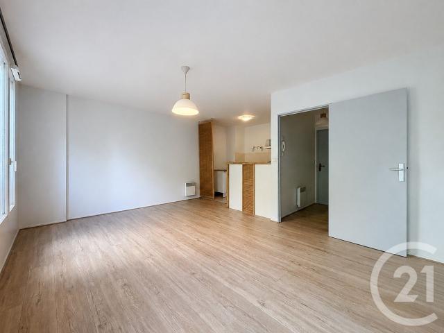 Location Appartement Rue Philisbourg, Brunoy