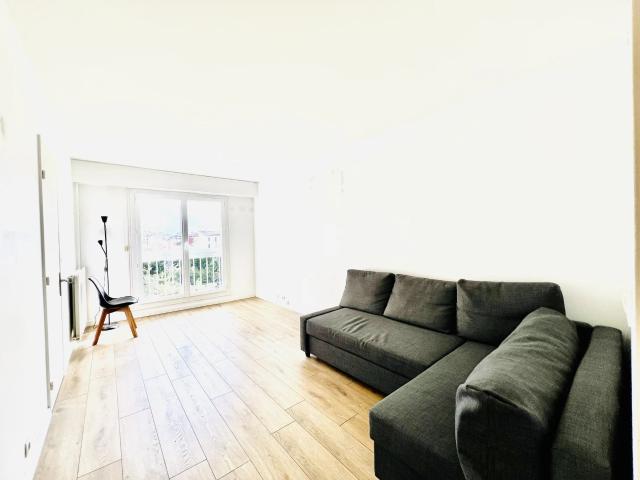Location Appartement Rue Pixérécourt, Paris