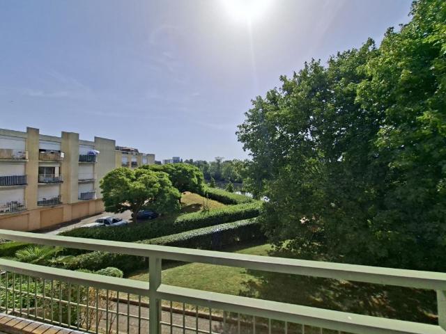 Location Appartement Rue Pierre Amys, Rennes
