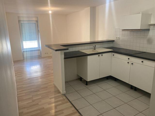 Location Appartement Rue Pierre Bullet, Paris