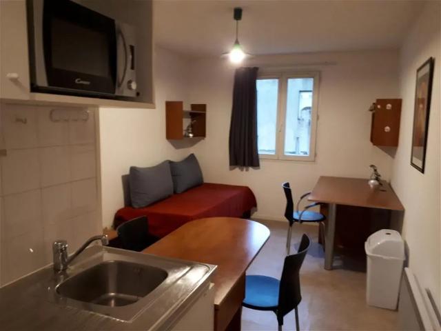 Location Appartement Rue Pierre Barneron, Valence