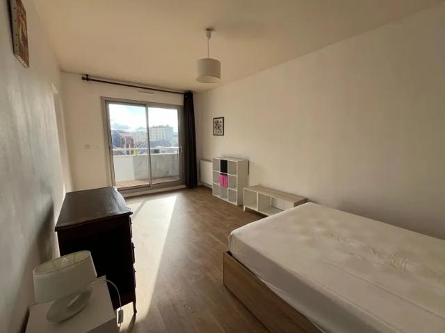 Location Appartement Rue Pierre Brossolette, Limoges