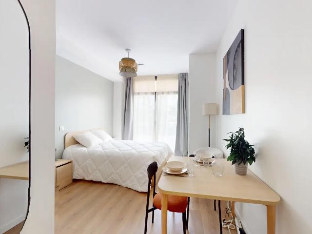 Location Appartement Rue Pierre Curie, Asnières sur Seine